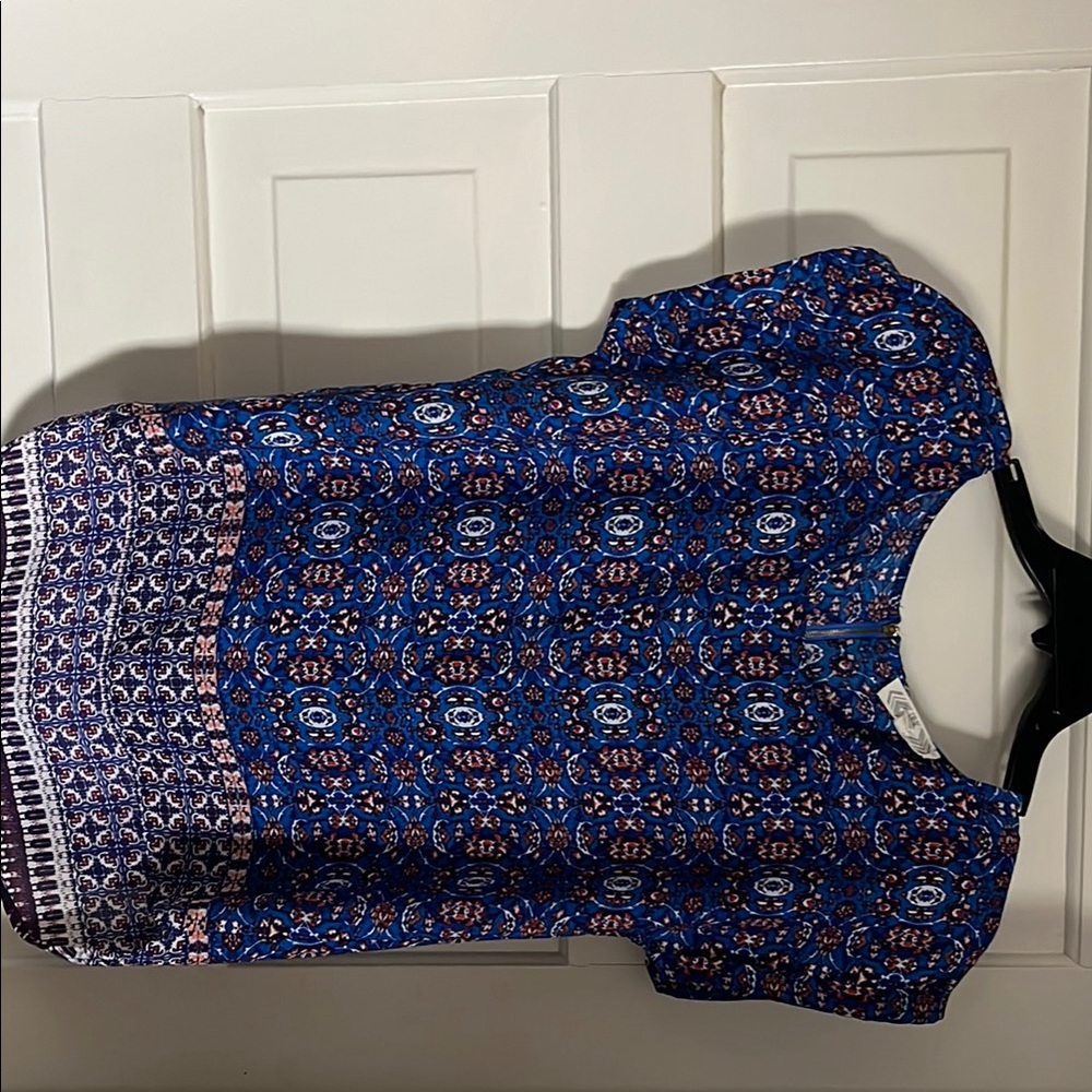 Pink Rose Blue Short Sleeve Graphic Blouse